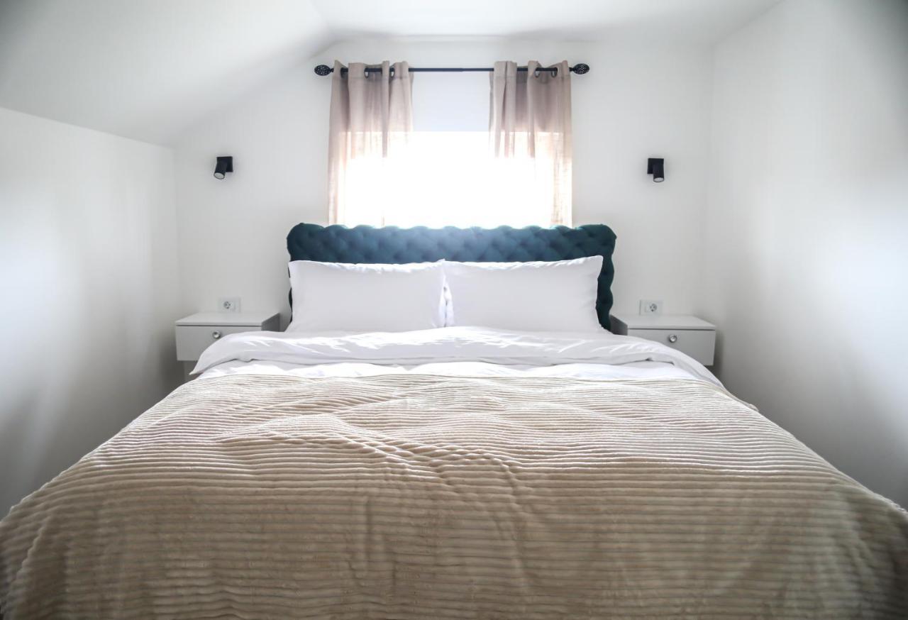 La Casa Apartments 雅戈丁那 外观 照片