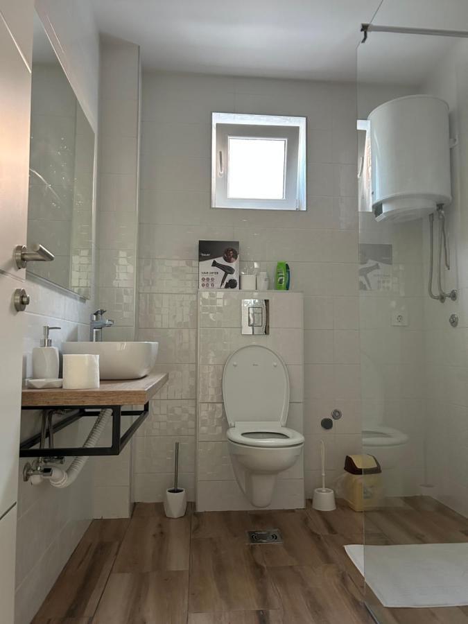 La Casa Apartments 雅戈丁那 外观 照片