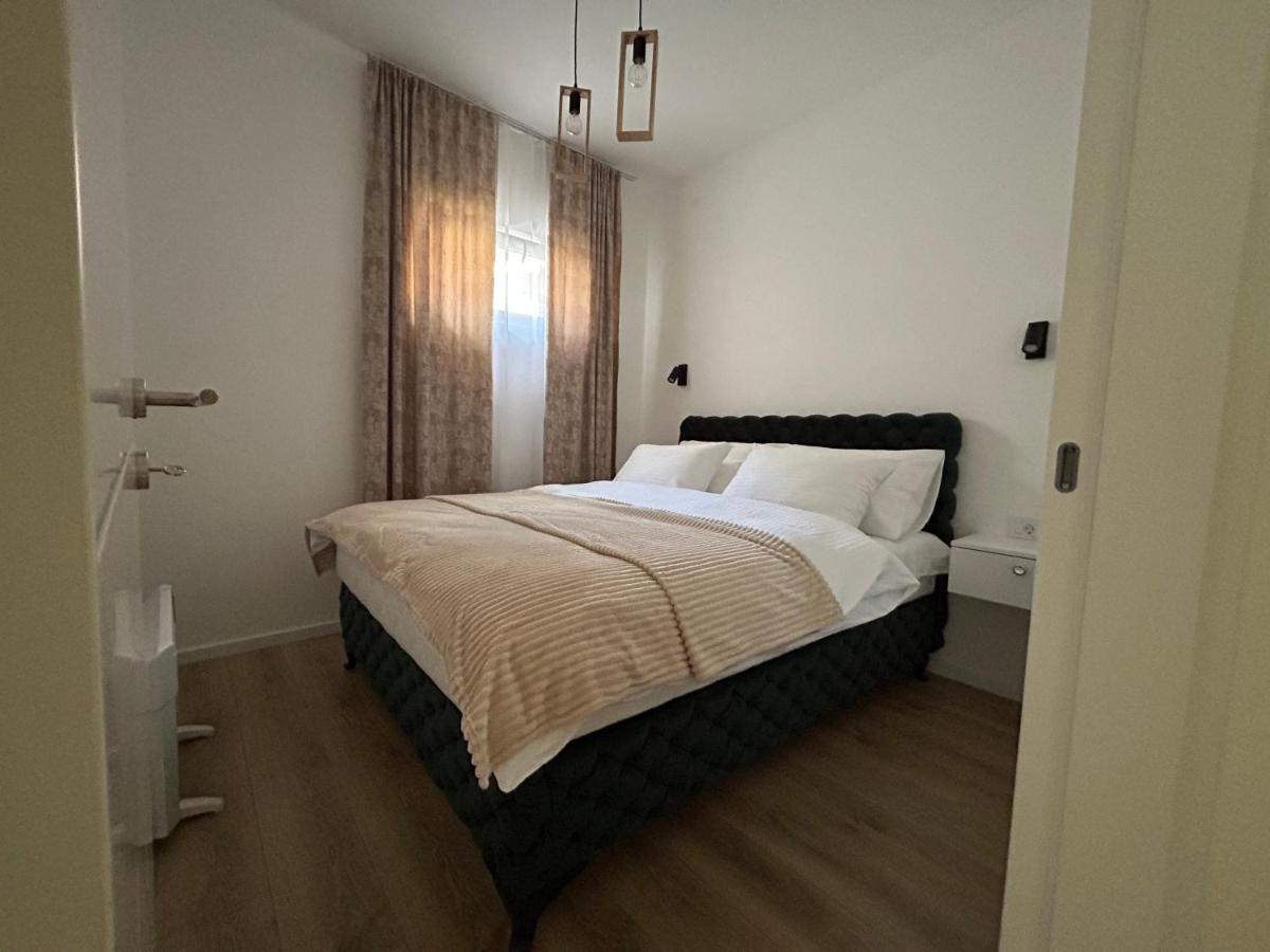La Casa Apartments 雅戈丁那 外观 照片
