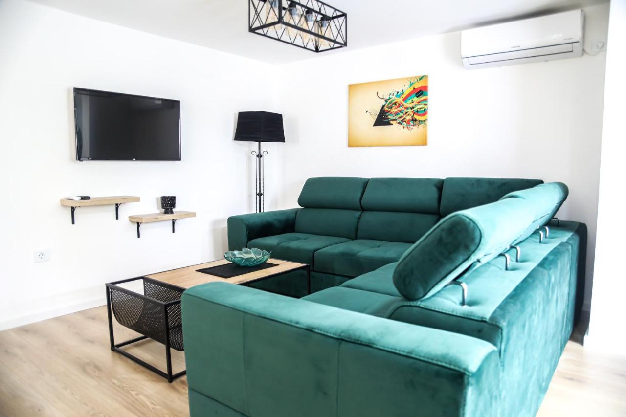 La Casa Apartments 雅戈丁那 外观 照片