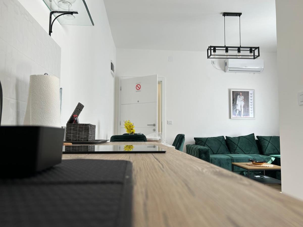 La Casa Apartments 雅戈丁那 外观 照片